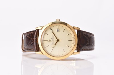 Lot 323 - Dreyfus & Co: A gentleman's 18ct gold wristwatch