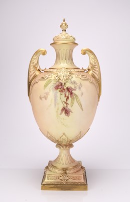 Lot Large and impressive Royal Worcester blush ivory vase and cover by Edward Raby