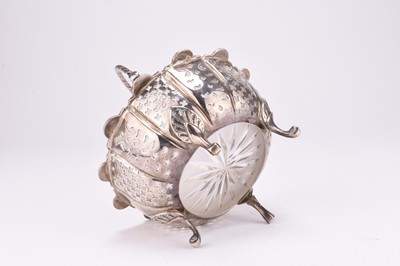 Lot 100 - A Victorian silver sugar basket