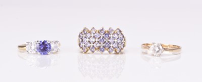 Lot 264 - Three 9ct gold rings