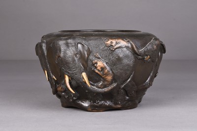 Lot 237 - A Japanese bronze planter, Meiji era
