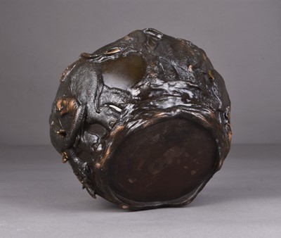 Lot 237 - A Japanese bronze planter, Meiji era