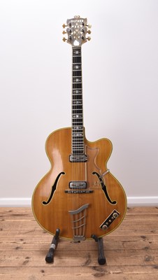 Lot A Hofner 'Committee Thin' hollow-bodied electric guitar, circa 1963