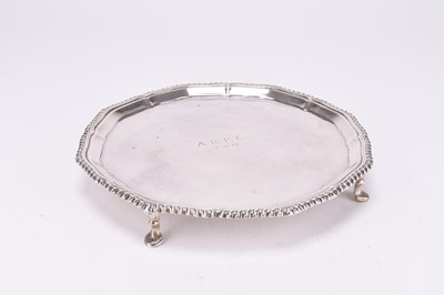 Lot 7 - A silver waiter