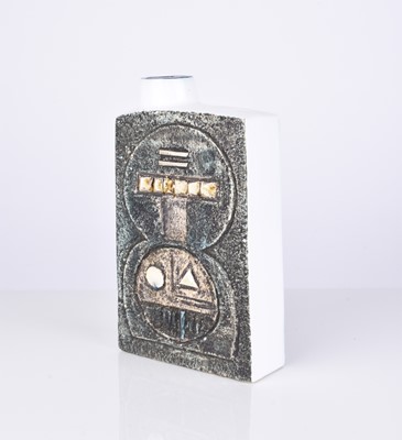 Lot 533 - A Troika chimney vase by Marilyn Pascoe, late 1960s - 1974