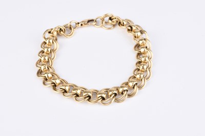 Lot 64 - An 18ct gold decorative link bracelet