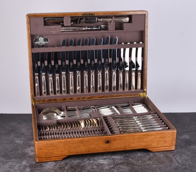 Lot 28 - A canteen of silver plated cutlery