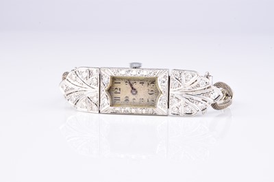 Lot 292 - An Art Deco diamond set bracelet watch