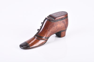Lot 143 - A pique work treen shoe snuff box, first half 19th century