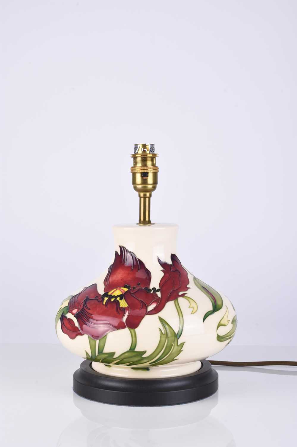Lot 554 - A Moorcroft 'Poppy' table lamp