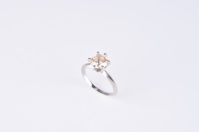 Lot 48 - A single stone diamond ring