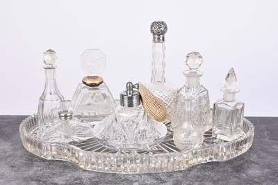 Lot 6 - A small collection of silver and glassware