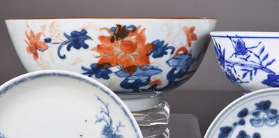 Lot 42 - A group of Chinese porcelain including shipwreck examples