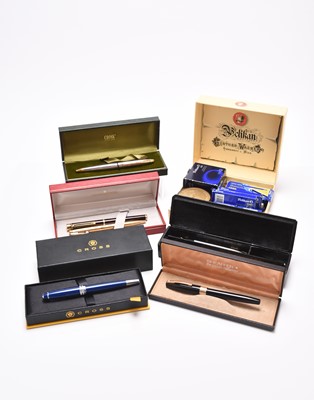 Lot 347 - A collection of vintage writing instruments