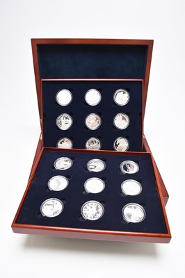 Lot 106 - A cased set of Elizabeth II crown size silver proof eighteen coins commemorating 90th anniversary of World War I