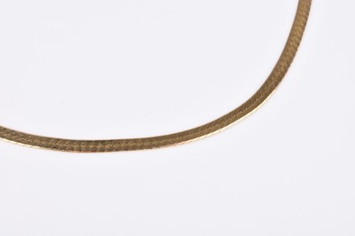 Lot 75 - A 9ct gold chain necklace