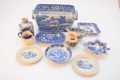 Lot 480 - A mixed lot of English blue and white pottery, early 19th century onwards
