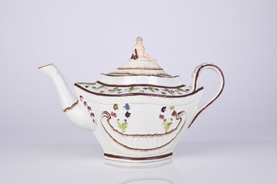 Lot 470 - Lakin and Poole pearlware teapot and cover, circa 1790-1800