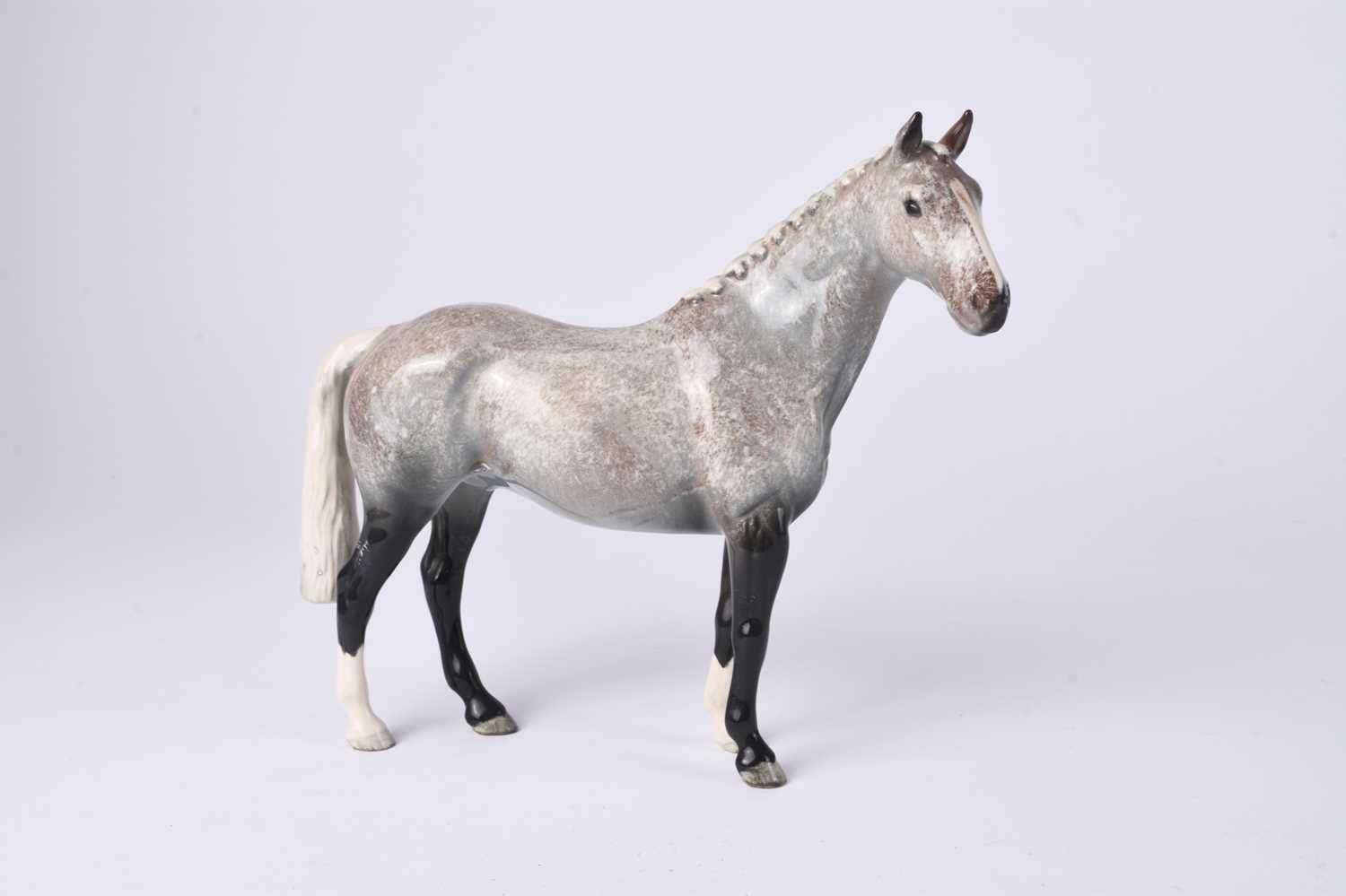 Lot 563 - Beswick Grey Roan Hunter horse
