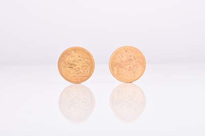 Lot 194 - Two George V sovereigns dated 1912 and 1915