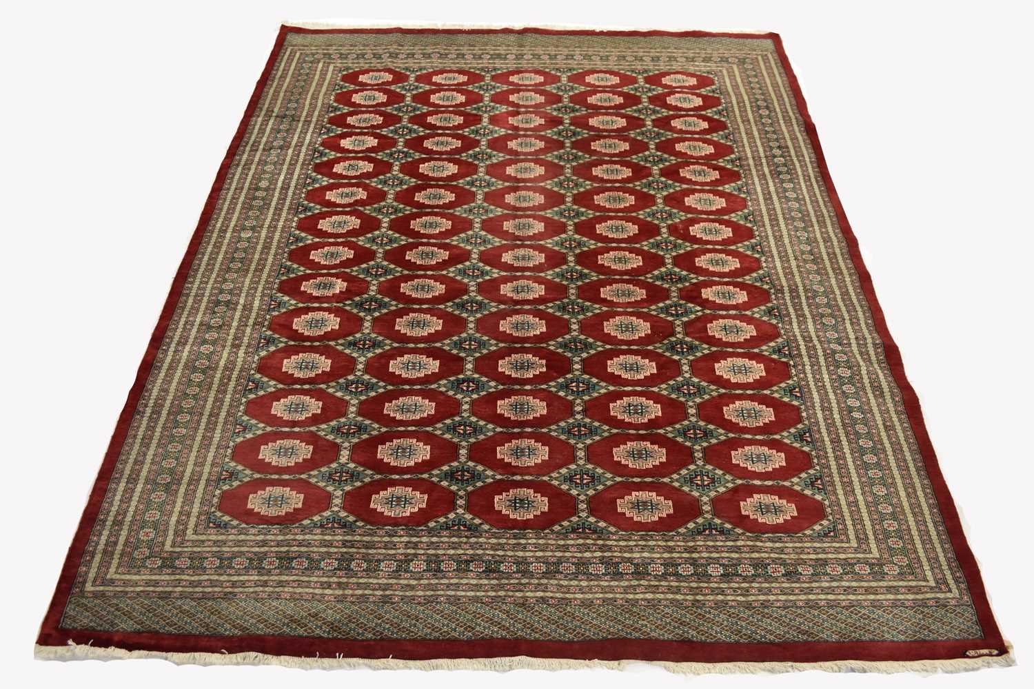 Lot 406 - A fine hand woven Jaldar carpet, Pakistan