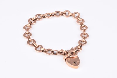 Lot 262 - A 9ct rose gold circular link bracelet