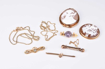 Lot 201 - A small collection of jewellery