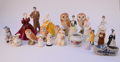 Lot 324 - Mixed ceramics including Beswick Barn Owls, Coalport Ladies of Fashion and Royal Worcester