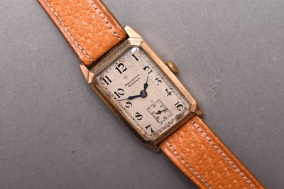 Lot 283 - Bravington: A gentleman's 9ct gold Renown wristwatch