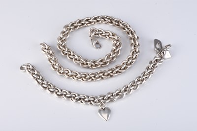 Lot 160 - A silver chain and bracelet