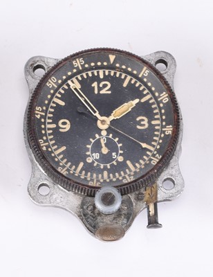 Lot 118 - German WW2 Luftwaffe cockpit clock