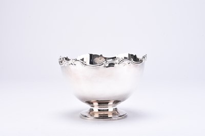 Lot 37 - A silver pedestal bowl