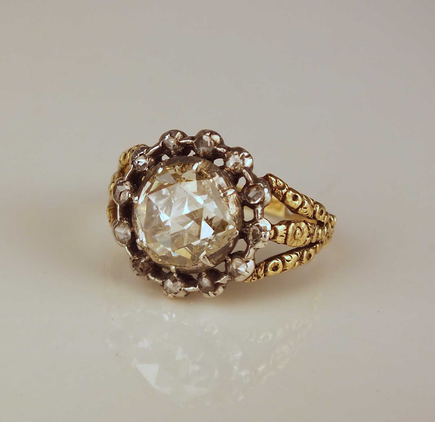 149 - A late 18th / early 19th century rose cut diamond ring