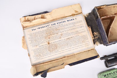 Lot 177 - Webley & Scott MK1 .177 air pistol