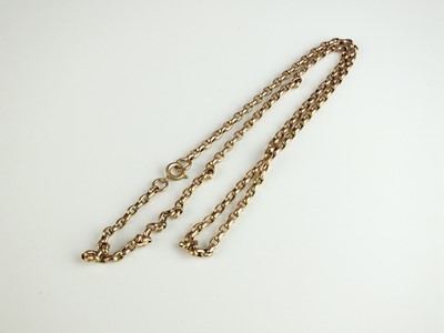 Lot 210 - A yellow metal chain