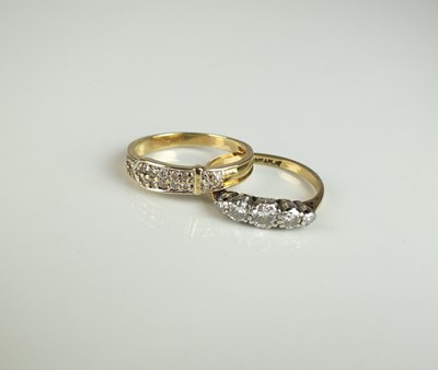 Lot 124 - Two gold rings