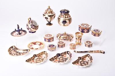 Lot 80 - An assorted group of Royal Crown Derby imari