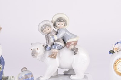 Lot 118 - A group of ten Lladro porcelain figures