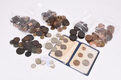 Lot 292 - A large accumulation of UK and foreign silver, cupro-nickel, copper and bronze coinage