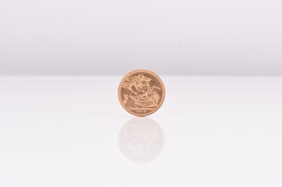 Lot 267 - Elizabeth II sovereign dated 1979