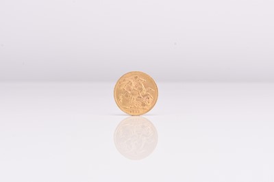 Lot 266 - George V sovereign dated 1912
