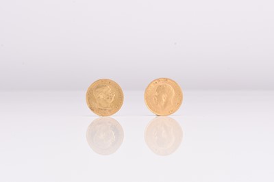 Lot 268 - George V half sovereign dated 1926, South Africa, Pretoria Mint together with