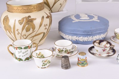 Lot 96 - A mixed lot including Royal Crown Derby, Limoges and Royal Collection mugs