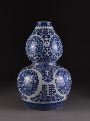 Lot 393 - A Chinese blue and White double gourd vase, 20th century