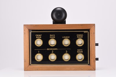 Lot 114 - An Edwardian butler's annunciator or call box