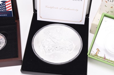 Lot 280 - Elizabeth II ten pounds fine silver brilliant uncirculated ten ounce coin, diam:89mm