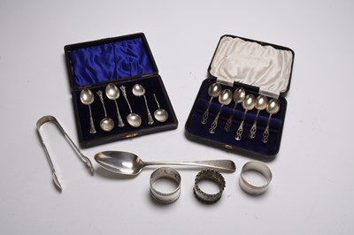 Lot 115 - A small collection of silver