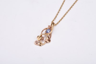 Lot 165 - A 9ct Clogau gold pendant on chain