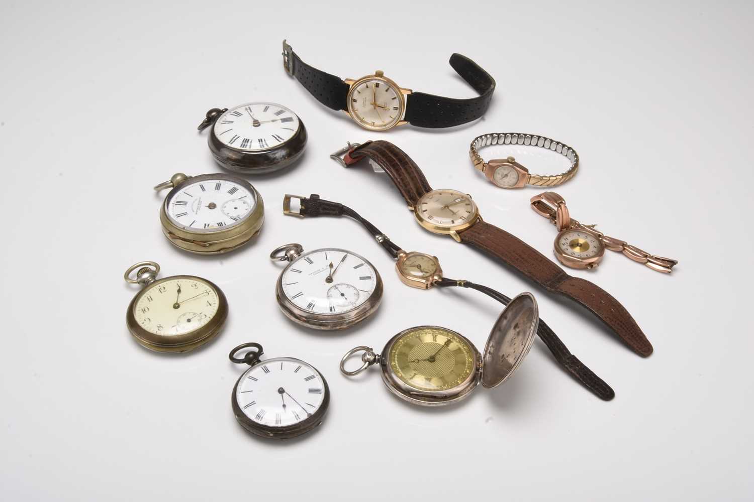 Lot 449 - A collection of various watches