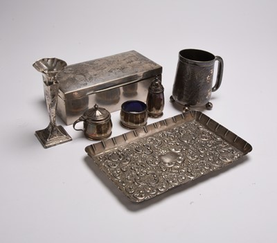 Lot 66 - A small collection of silver